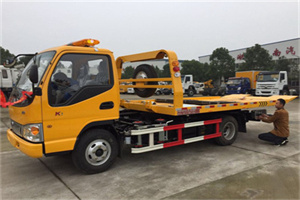 洛浦哪里有拖车服务