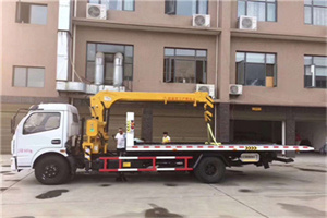 洛浦附近汽车轮胎更换